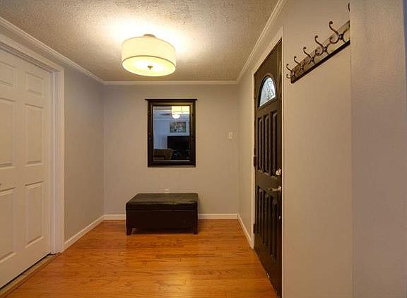 3rd image of 9408 Evandale Dr