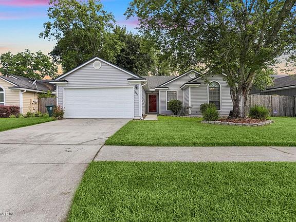 2nd image of 3869 English Colony Dr S
