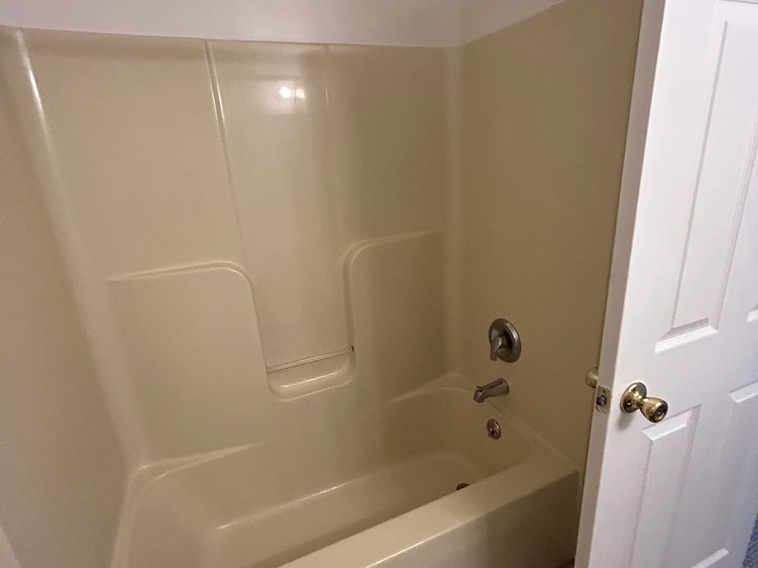 2 bed, 1000 sqft, $1,480 — Photo 4