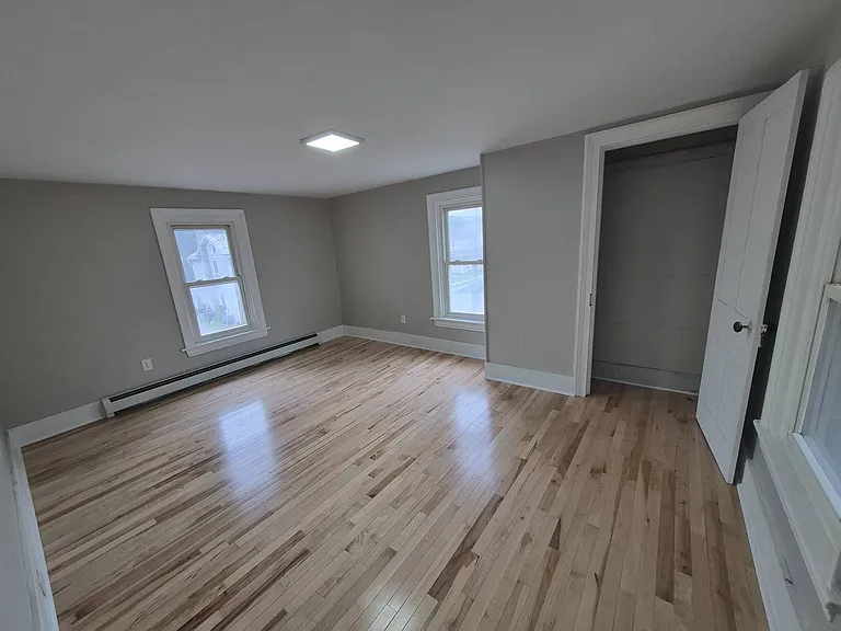 69 Broad St — Photo 7