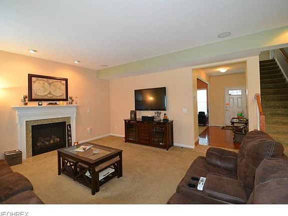 4th image of 2434 Berkshire Ave