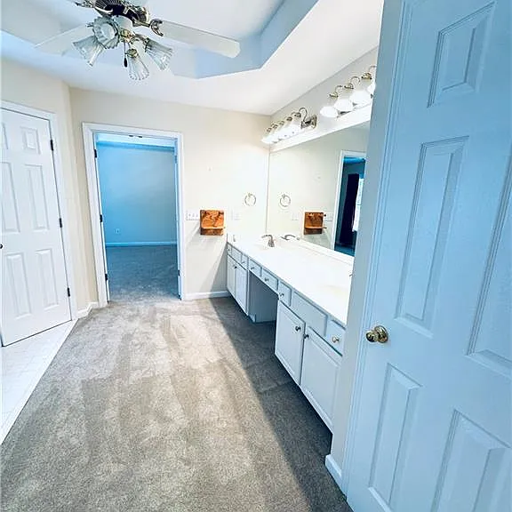 811 Valley Dr — Photo 15