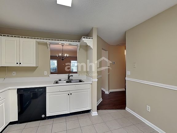 4th image of 6638 Shady Ridge Ln
