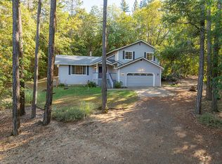 259 Smokey Ln, Grants Pass, OR 97527