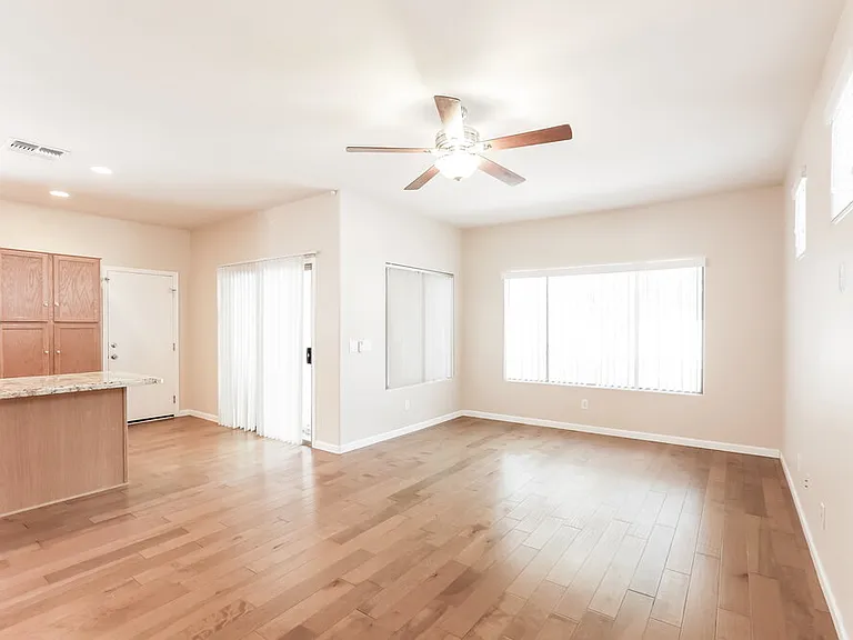 7640 E Barstow St — Photo 8