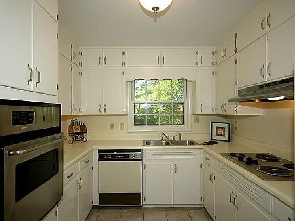 5th image of 2509 Sunny Ln SE