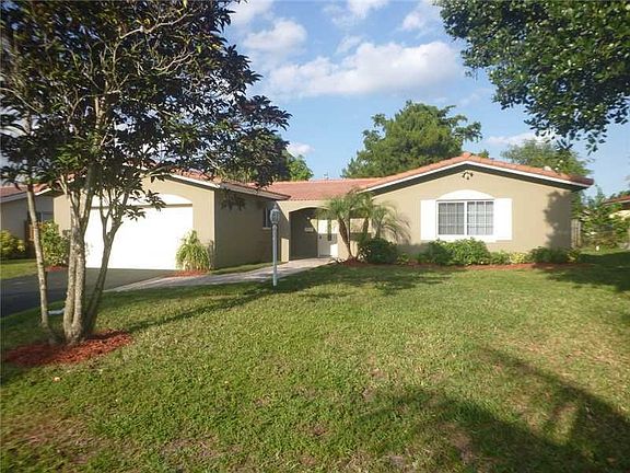 2nd image of 4013 NW 76th Ave