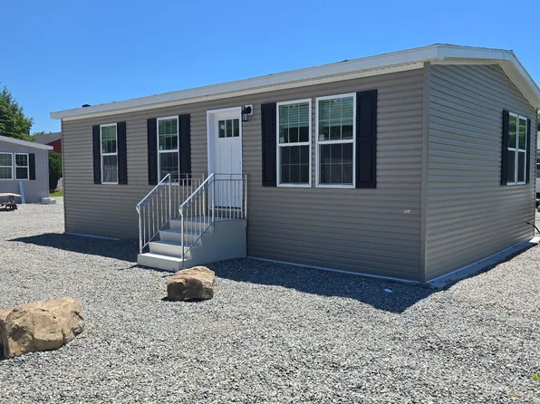 #10, 421 Norwich Westerly Road, North Stonington, CT 06359