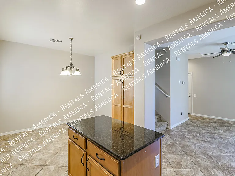 3625 E Zachary Dr — Photo 7