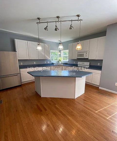 2209 Tigers Way — Photo 13