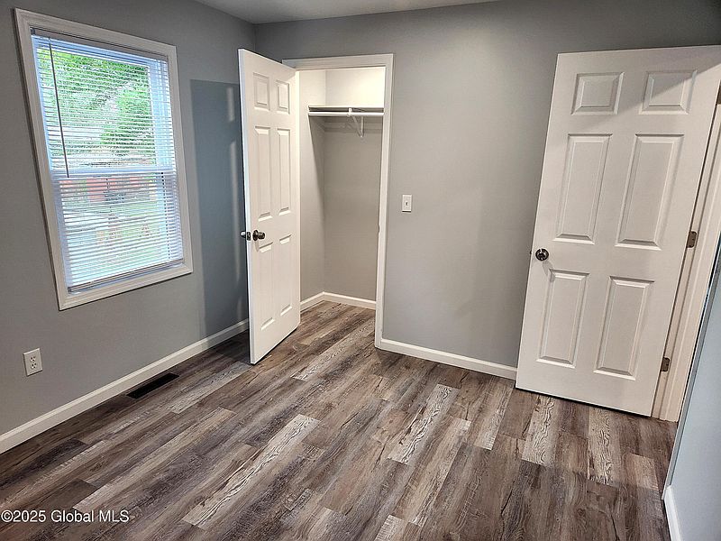 5th image of 551-553 4th Avenue