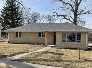 7324 Maple Dr, Urbandale, IA 50322