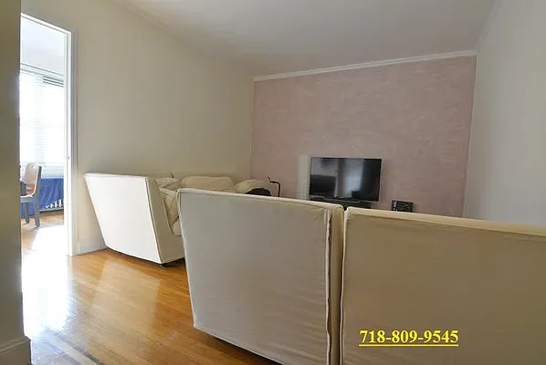Rented by David Hirsch, LREB | media 4