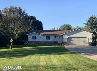 1567 Mack Rd, Lakeville, MI 48367
