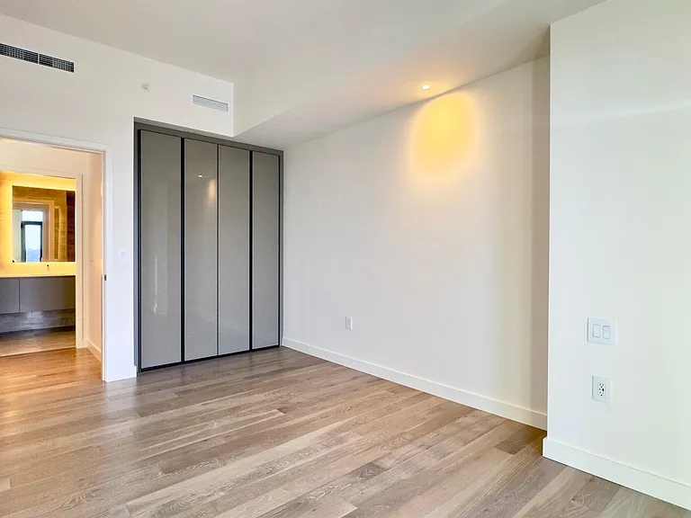 889 103rd Ave NE #1602 — Photo 12