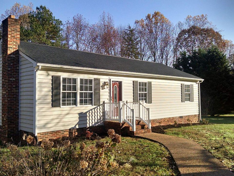 2nd image of 2848 Gaynel Dr