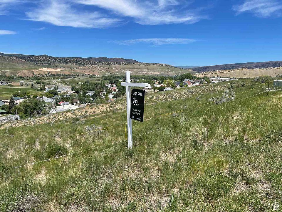 1st image of 265 Old Farm Ln