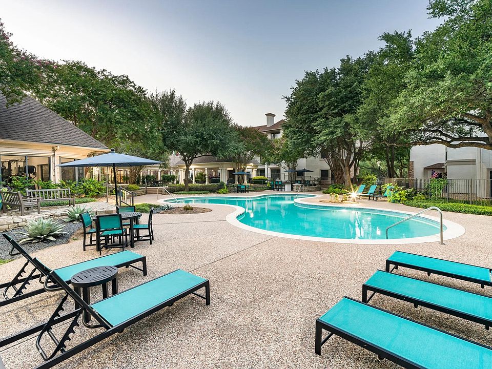 Catch up with neighbors or unwind solo on the poolside sundeck_plenty of seating, shade, and space to enjoy the day your way.
