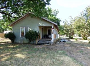 704 Young St, Ranger, TX 76470