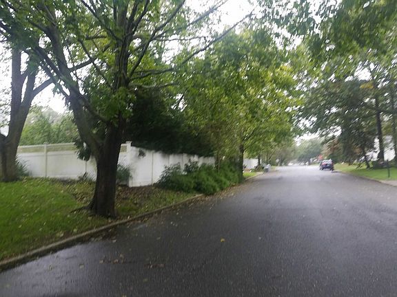 4th image of 15 Mount McKinley Ave