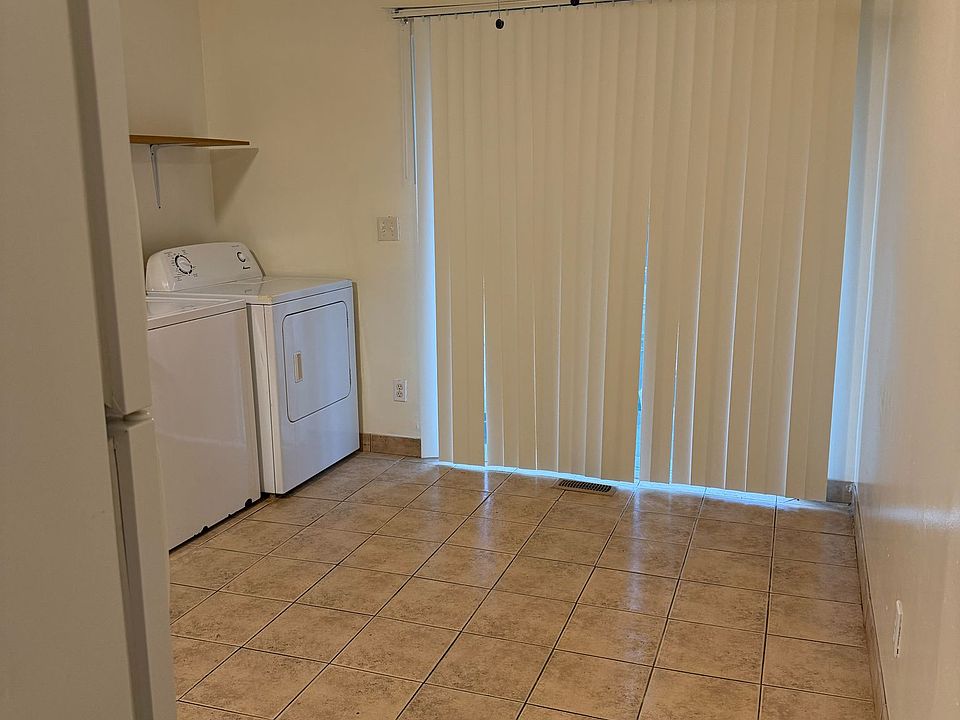 1st image of 4925-4925 Leeper St