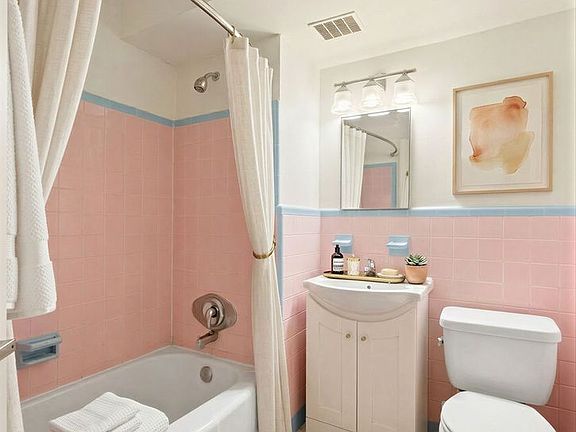 2nd image of 5000 Woodbine Ave APT 101