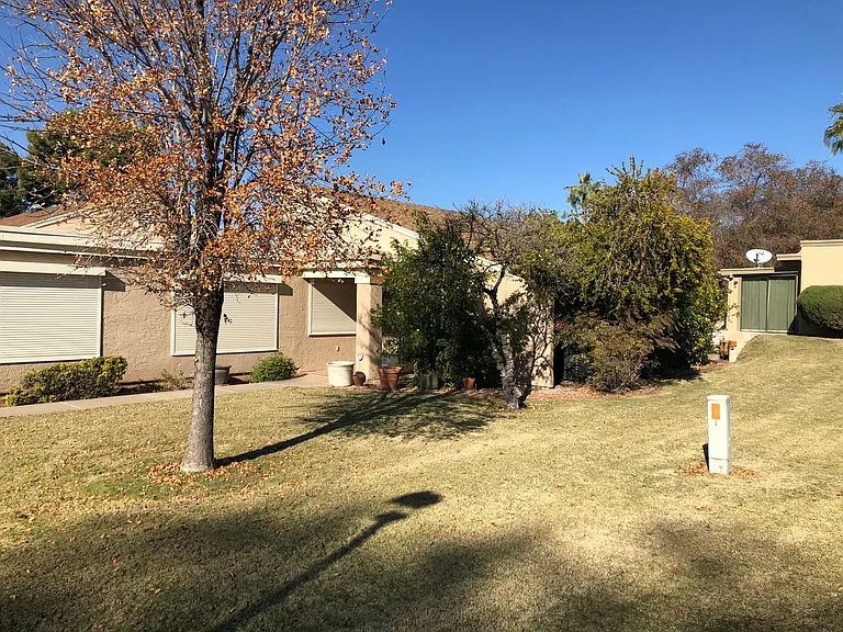 15 Leisure World — Photo 1