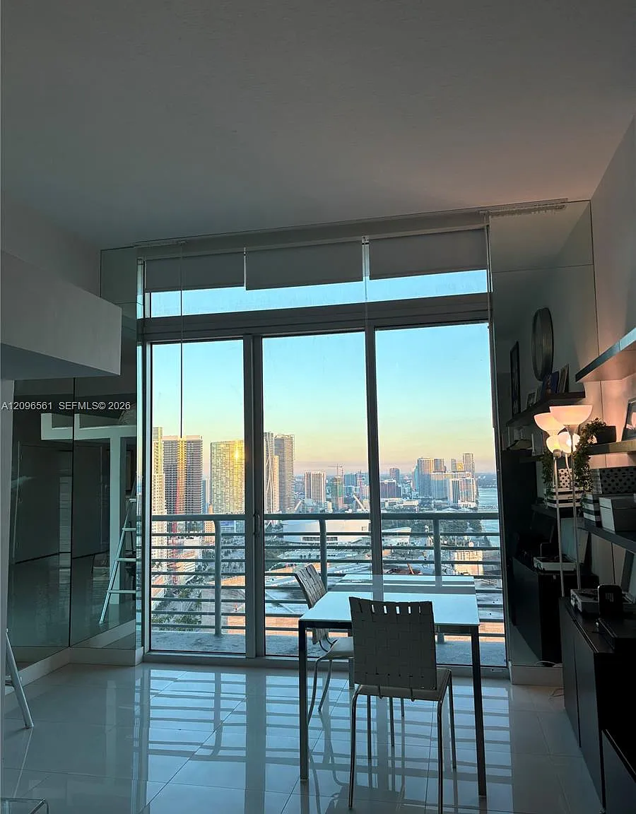 One Miami East Condo — Photo 1