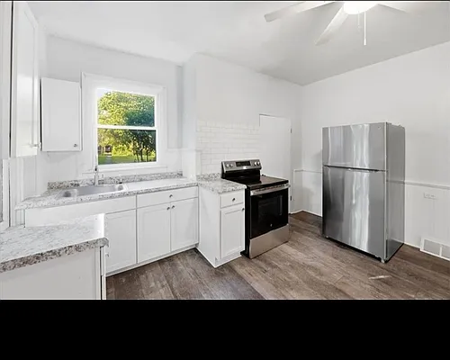 1229 Success St #1 Photo 1