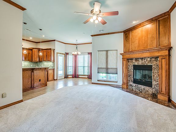 2nd image of 10405 Walnut Hollow Dr