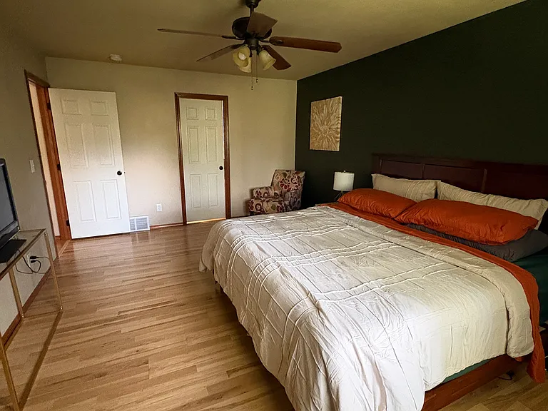 613 E Bonnie Lynn Ln — Photo 13
