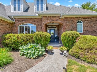 172 Old White Dr, Lewisburg, WV 24901