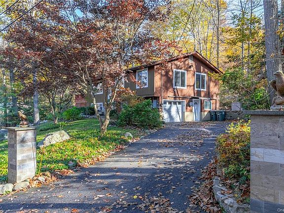 2nd image of 109 Sylvan Way