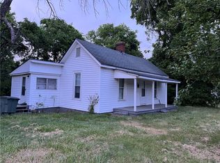 1723 E Meadow Rd, Reidsville, NC 27288