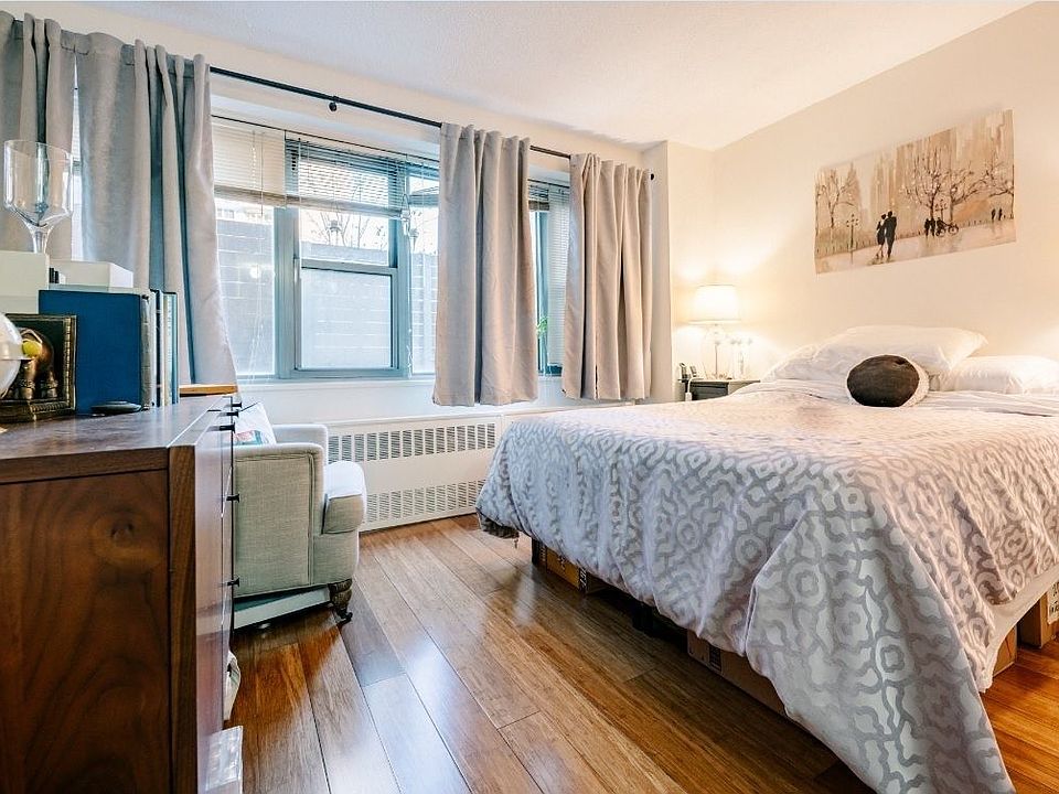 1st image of 100 W 93rd St APT 2A