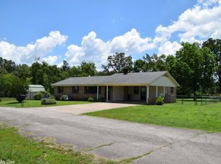 1139 Crescent Dr, Mena, AR 71953