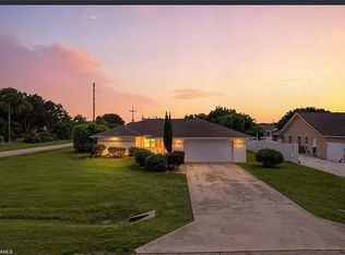 96 Wickliffe Dr, Naples, FL 34110