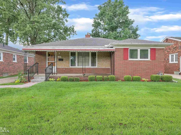 1723 Aline Dr, Grosse Pointe Woods, MI 48236