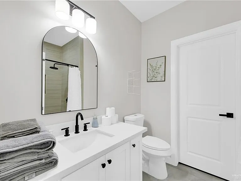1700 Toronto Ave — Photo 9
