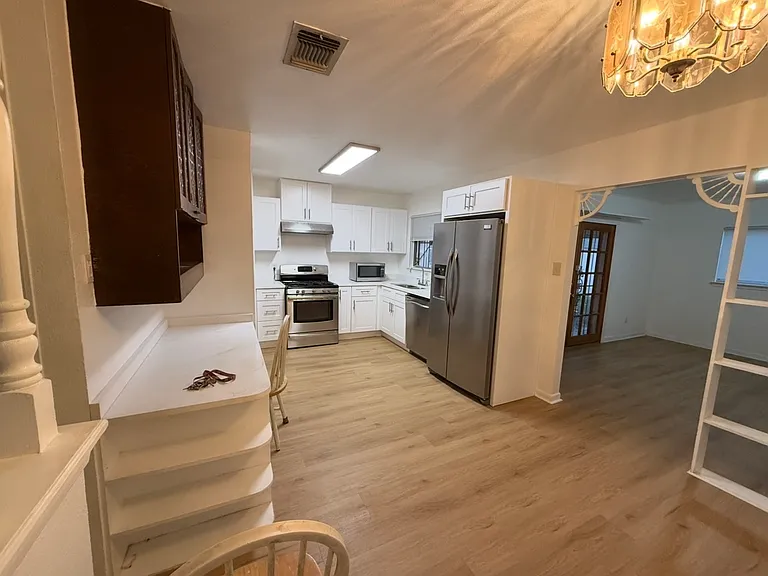 2903 Shadow Bend Dr — Photo 1