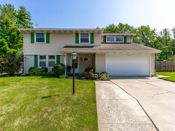 1924 Montgomery Ct, Fort Wayne, IN 46815