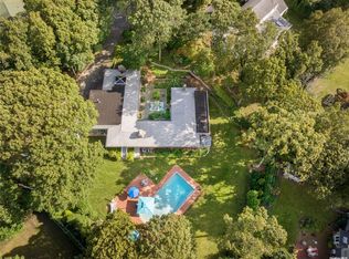 46 Sands Ln, Port Jefferson, NY 11777