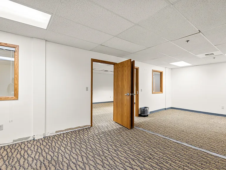 214 S Main St #D — Photo 15