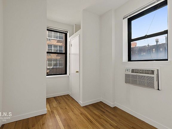 4th image of 445 E 83rd St APT 4ER
