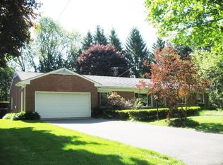 29 Wilkin Dr, Longmeadow, MA 01106