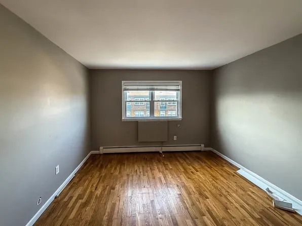 513 Avenue C image 16 of 27