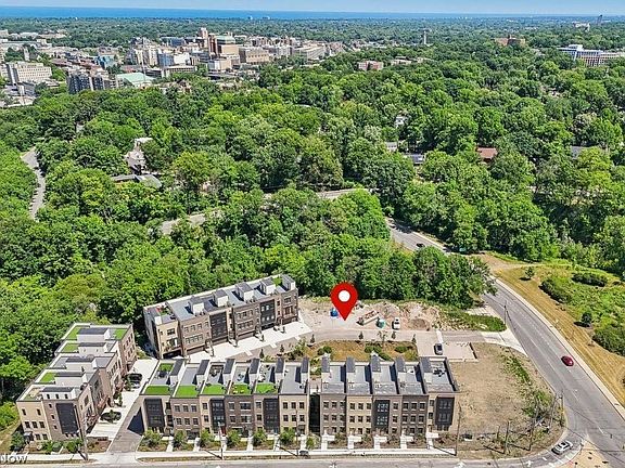 2nd image of 11223 N Park Pl #18