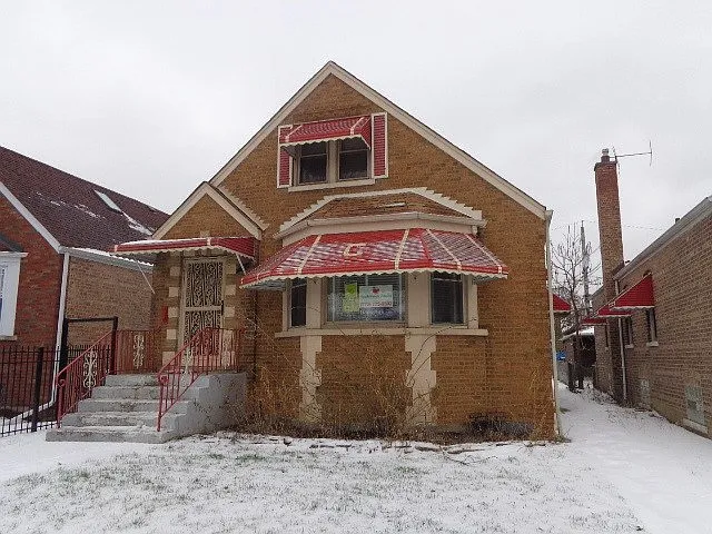 8325 S Hermitage Ave photo 1