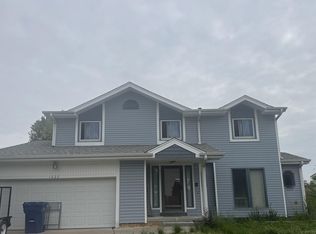 1022 Haverford Dr, Papillion, NE 68046
