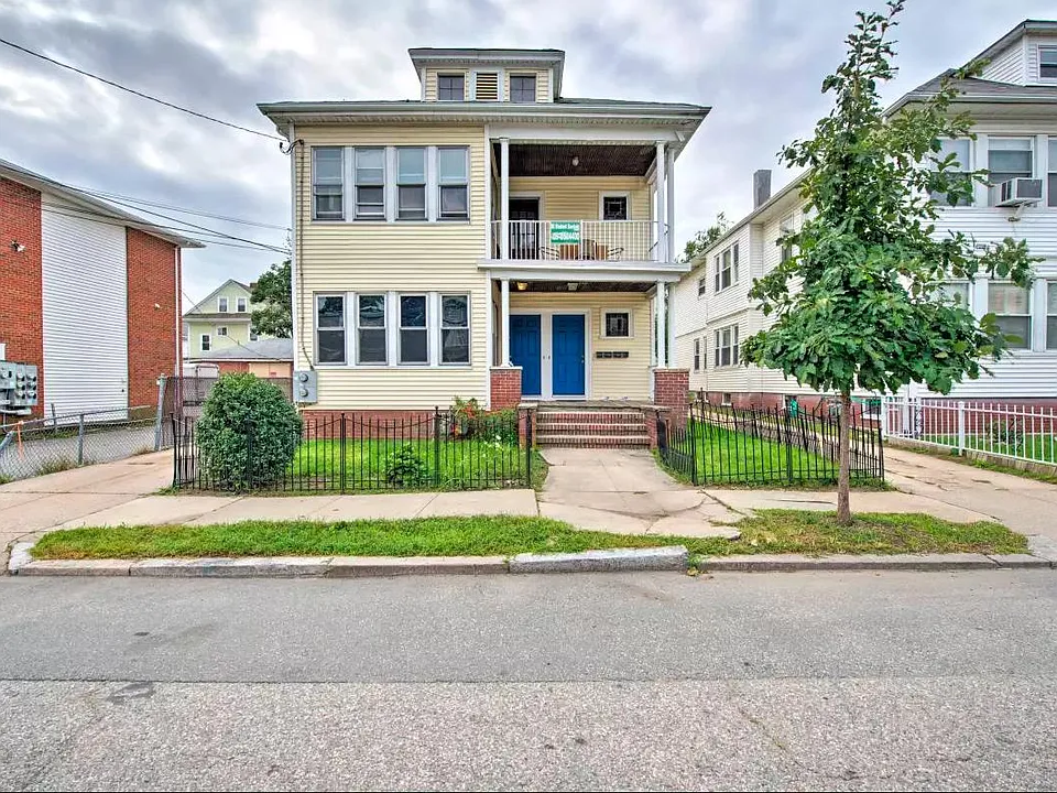 36 Pembroke Ave